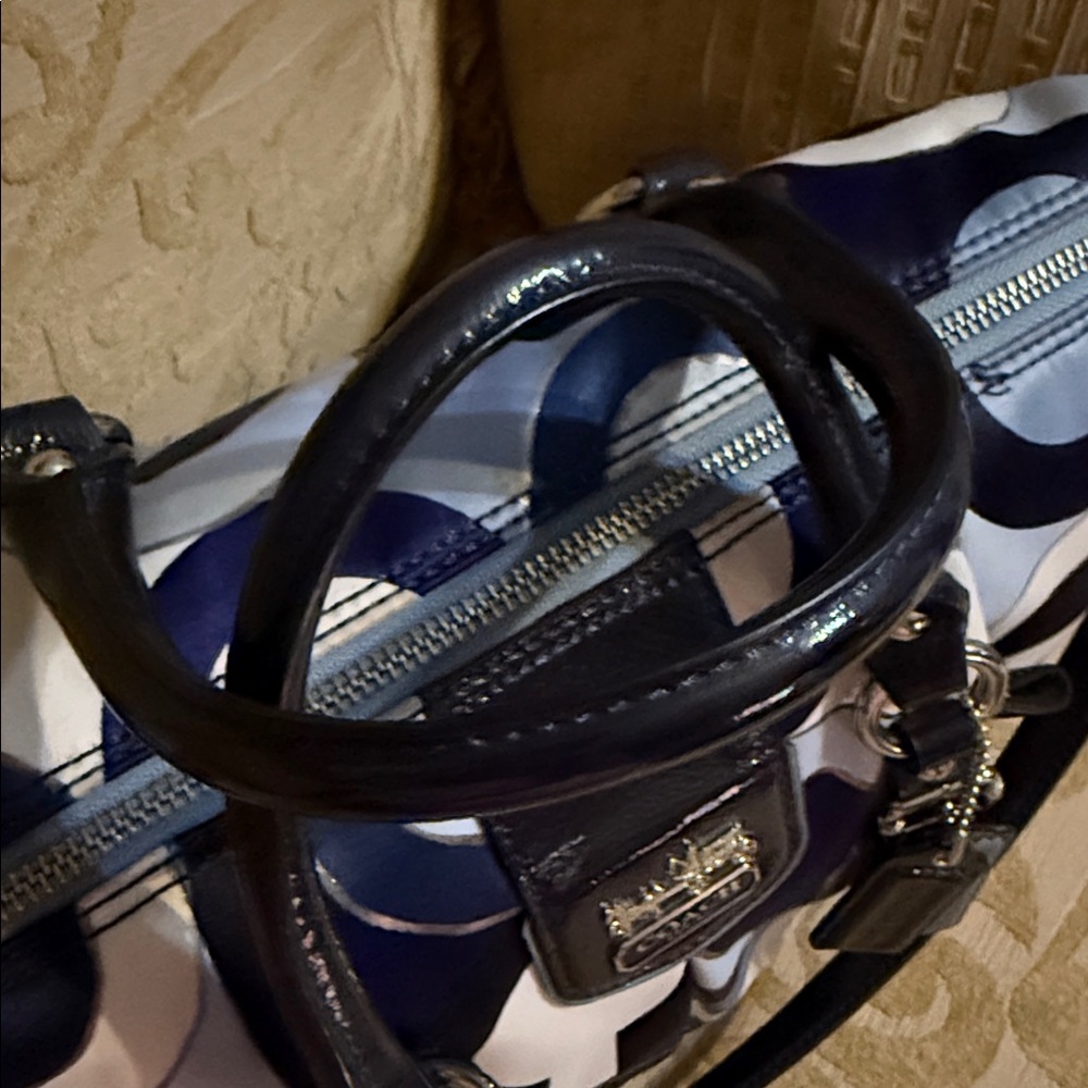 Coach 2012 Metallic Graphic Op Art Signature Juliette 2-Way Satchel Bag preowned - Picture 7 of 16